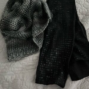 Woman’s Scarf Lot